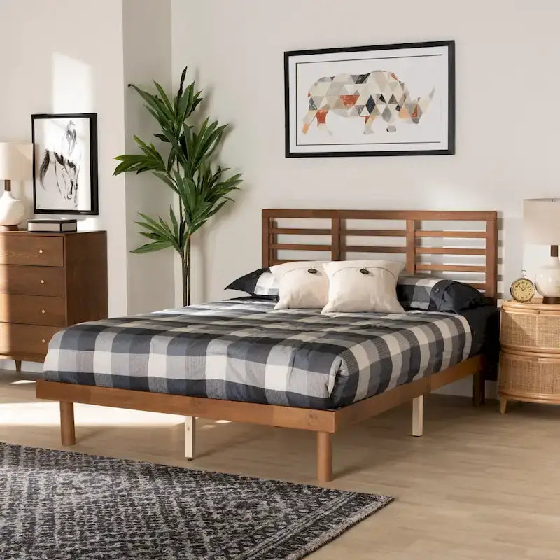 Cama de plataforma de madera Mid-Century Modern con cabecero de listones ajustable