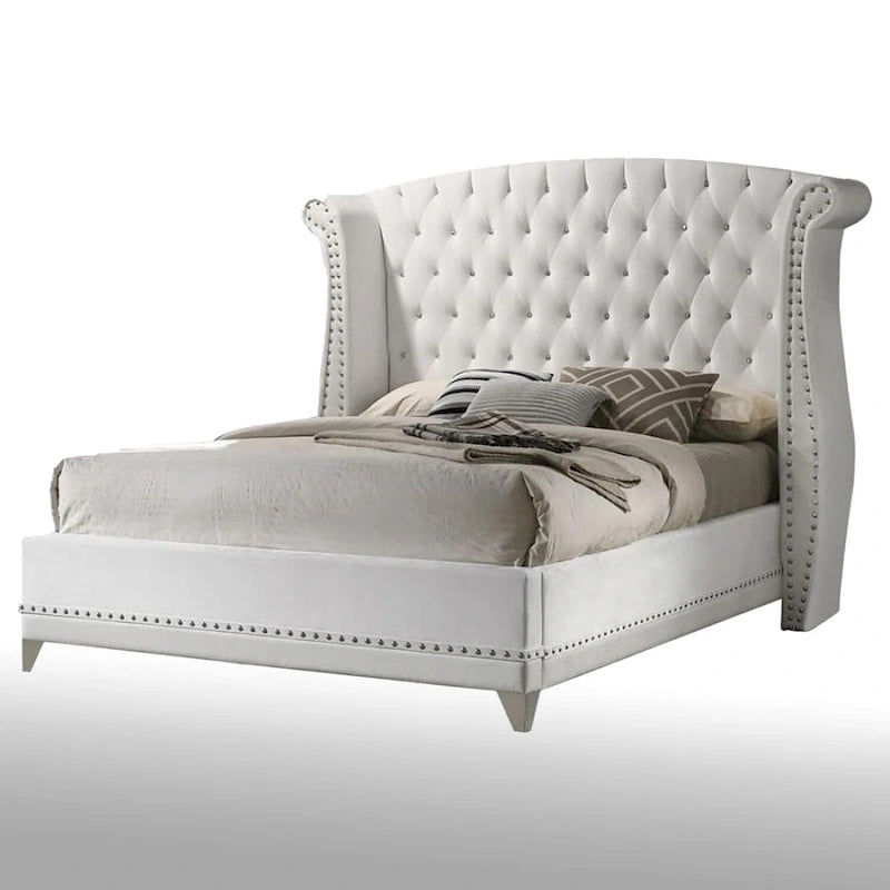 Cama tapizada con cabecero alado y capitoné – Blanco