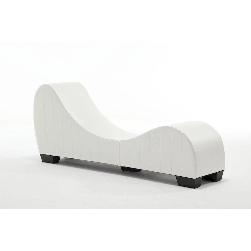 Chaise longue de yoga con tapicería de cuero sintético — Sofá curvo para estirar y relajarse